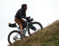 Nach dem Racemax präsentiert der italienische Fahrradbauer 3T mit dem Extrema ein zweites Gravelbike, dessen Rahmen-Set in der hauseigenen Carbonmanufaktur produziert wird.