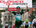 Pascal Ackermann gewinnt bei der Clásica de Almería 2020 eine  Etappe.