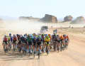 Ab in die Wüste: Das Peloton auf der 5. Etappe der Saudi Tour 2023, 3. Februar 2023