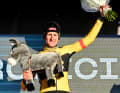 Radsport-Trophäen machen immer wieder durch ihre Kuriosität auf sich aufmerksam. Beim Eintagesrennen Kuurne-Brüssel-Kuurne bekommt der Sieger bespielsweise einen Plüsch-Esel überreicht