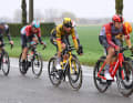 Die Gruppe wird bei Wind und Regen immer kleiner ...