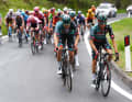 Die Mannschaft Bora-Hansgrohe erhöht das Tempo im Peloton