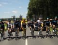 Die siegreiche Mannschaft des Team Sky.