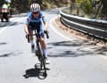 Beim Willunga Hill trumpfte Sarah Gigante auf, sie setzte sich wenige Kilometer vor Schluss von ihrern Konkurentinnen ab und ...