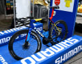 Nach Mads Pedersens Sieg auf dem ersten Teilstück bei der Dauphiné konnte man das neue Trek genauer inspizieren. Foto: Dario Belingheri/Getty Images
