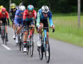 Kurz nach Rennbeginn setzten sich fünf Fahrer vom Peloton ab und bildeten die Spitzengruppe des Tages. Mit dabei war Bruno Armirail (vorne)