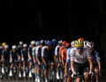 Für die Nachführarbeit war in Folge das UAE Team Emirates mit Nils Politt zuständig