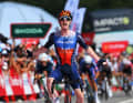 Eddie Dunbar gewinnt die 11. Etappe der Vuelta a Espana 2024