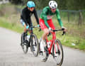 Das hielt Lorenzo Conforti (hinten) und Davide Bais (vorne) nicht davon ab, sich als Ausreißer vom Peloton abzusetzen