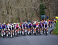 Zu Beginn der Trofeo Alfredo Binda 2025 herrschte Ruhe vor dem Sturm. Lange war das Peloton vollständig