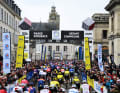 Los ging es in Compiegne. Zwar war der Himmel wolkenverhangen, Regen gab es bei Paris-Roubaix 2025 aber keinen