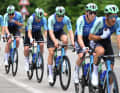 Verfolgt von Decathlon AG2R La Mondiale ...