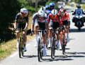 Gruppendynamik: Wout van Aert (links) und Mathieu van der Poel (2.v.l.) waren Teil einer Verfolgergruppe im Laufe des abwechslungsreichen Rennens