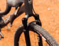 TOUR konnte das Top-Modell Asket CF 30 mit Federgabel von Rockshox und einem Federweg von 40 Millimetern bereits testen.