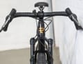 Je nach Ausstattungsvariante steckt im Carbonrahmen entweder eine Starr- oder Federgabel von Rockshox.