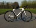 Die Rahmenform des 3T New Strada erinnert an ein Zeiffahrrad