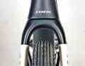 Detail Trek: Gravelracer werden meist schmaler bereift; 40 Millimeter sind Durchschnitt, am Checkmate sind sogar 38er-Pneus aufgezogen.