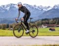 Auch dank eines betörend leichten und steifen Rahmens liegt das Specialized S-Works Aethos mit 6,1 Kilogramm auf Rang vier.