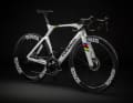 Colnago holte sich dafür die Erlaubnis vom Radsport-Weltverband. Pogačar fährt in diesem Jahr unter anderem das neue Y1Rs.