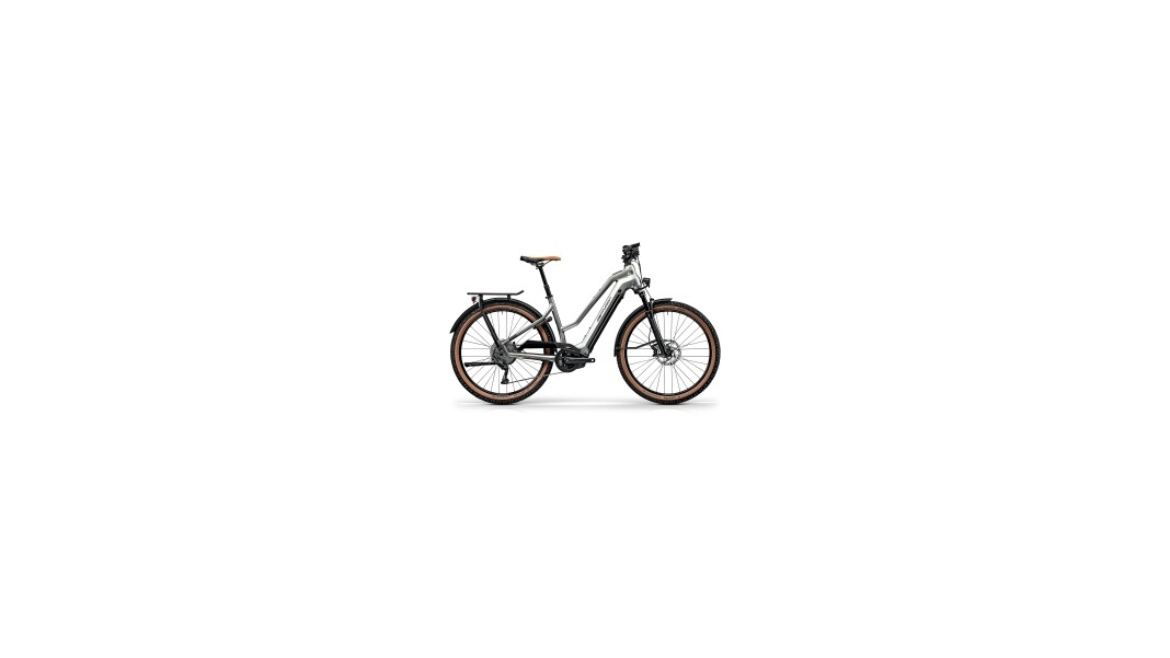 Country Tour R960i