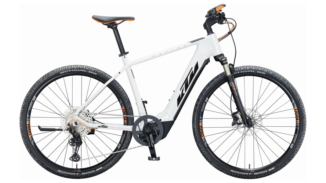 MACINA CROSS 610