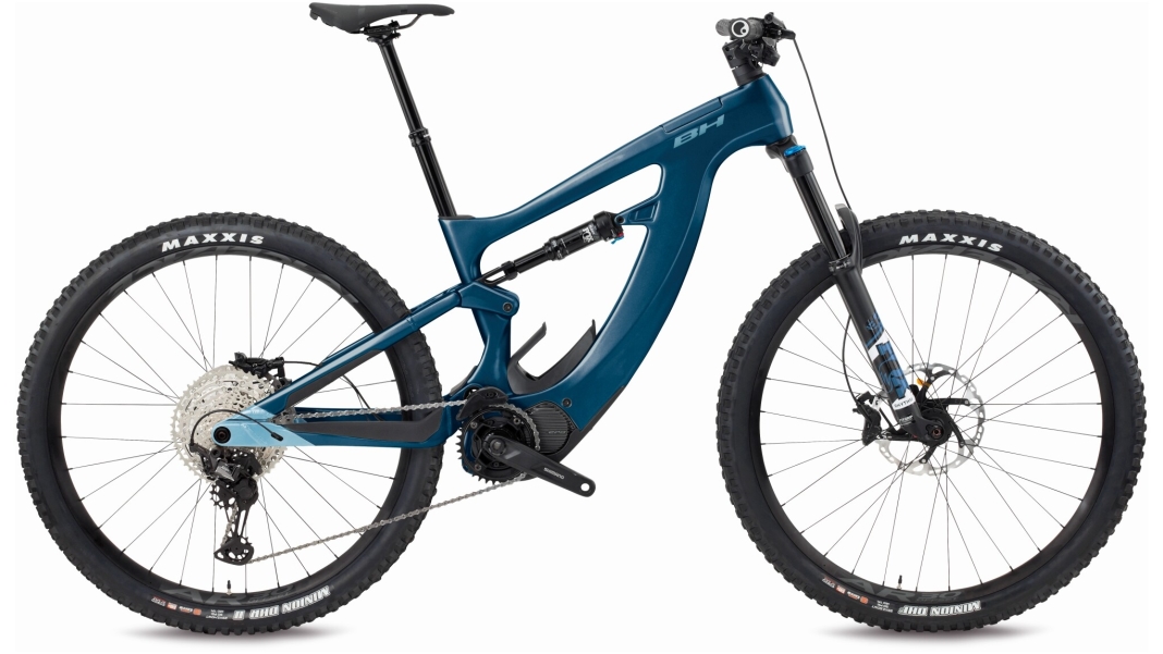 XTEP LYNX CARBON 8.7 PRO