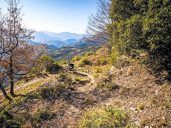E-MTB Supertrail La Crinale - Trail-Runde an der Côte d’Azur