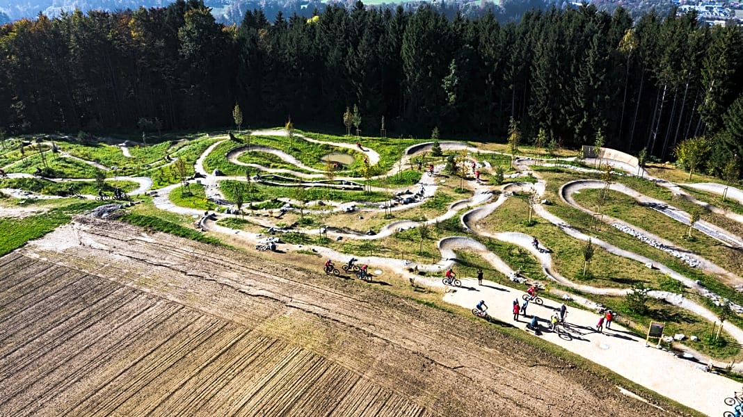 Swiss Bike Park: Der größte Biker-Spielplatz der Welt