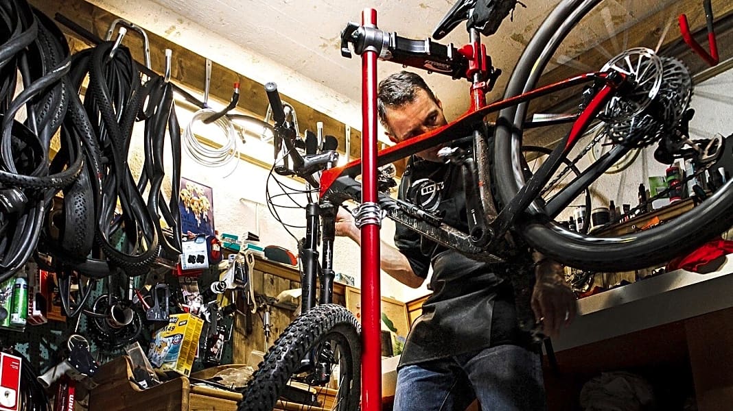 Fahrrad Montageständer Werkzeugablage Reparaturständer Profi Halter drehbar MTB 