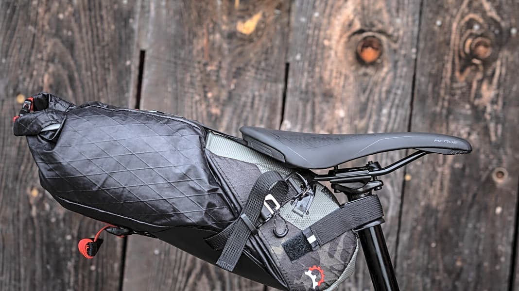 Bikepacking-Satteltasche speziell für Teleskopstützen
