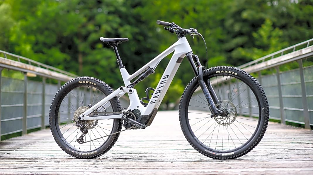 2025 Canyon Spectral