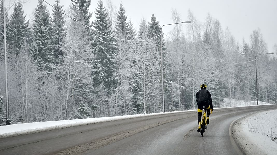 Radfahren im Winter - Omar di Felice: Ein Italiener im Schnee