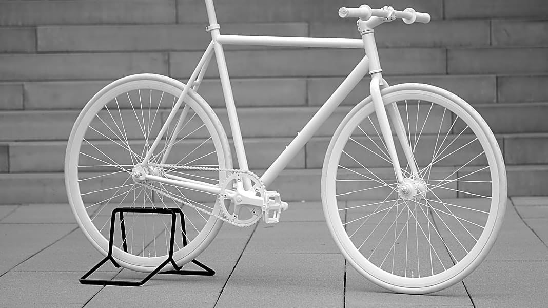 Test: Radständer Bike Stand von X-UP - Sicherer Stand fürs Rad