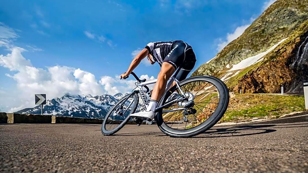 Test 2021: Carbon-Laufräder für Scheibenbremsen bis 1.200 Euro - Billig ballern: Carbonlaufräder um 1.000 Euro im TOUR-Test