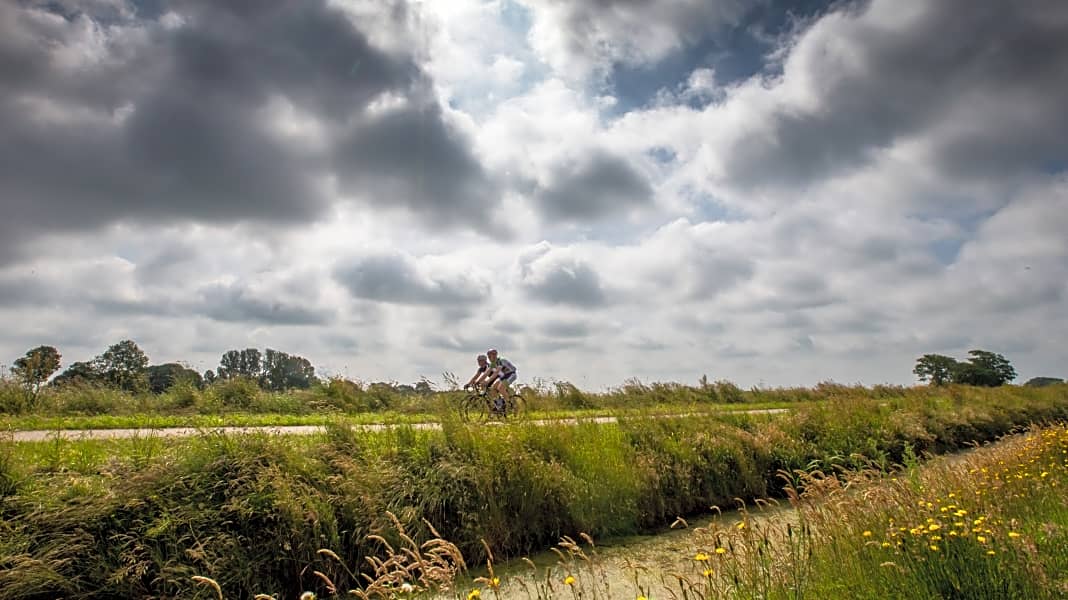 Niederlande: Entspannte Rennradtouren in Friesland - Schön Rollern: Kurztrip nach Friesland