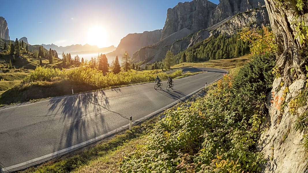 Reise-Spezial: Rennradfahren in Südtirol - Südtirol: Apfelplantagen und Dolomitenpässe