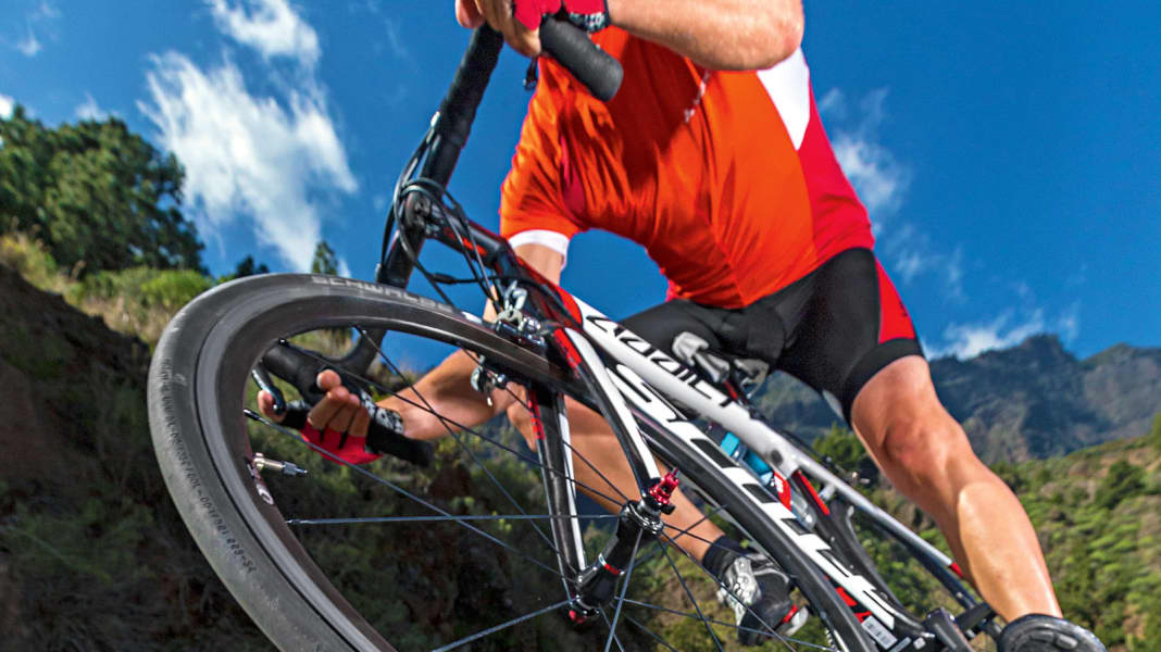 Test und Beratung: Schlauchlose Reifen und Tubeless-Laufräder - Was können Tubeless-Reifen am Rennrad wirklich?