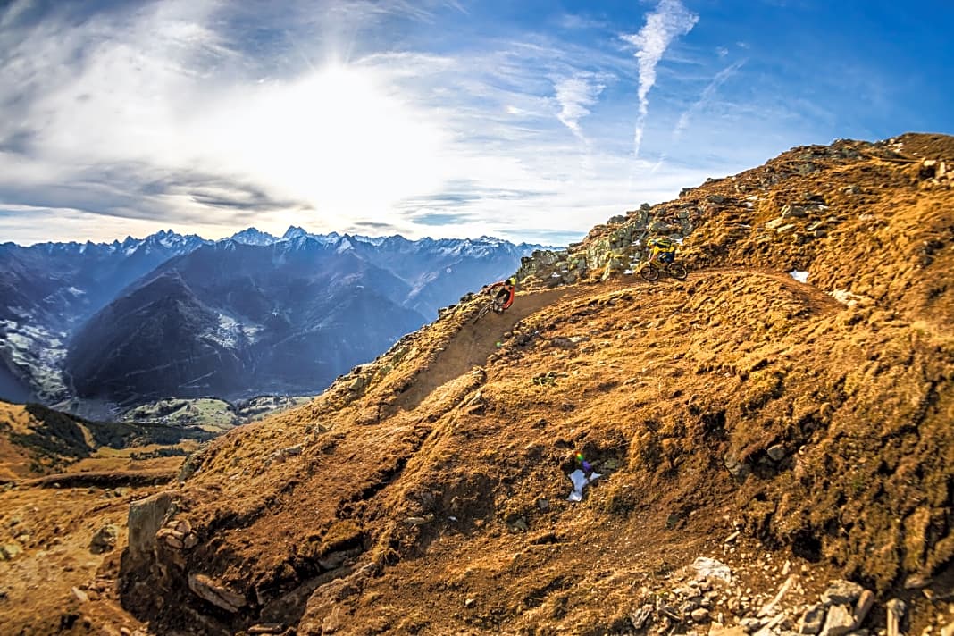 Berg-Paradies: Die Region Serfaus gehört mit 70 Liftanlagen und 212 Pistenkilometern zu den größten Skigebieten der Alpen. Doch auch im Sommer kann man hier Gas geben - Murmelbahnen wie diese und Traum-Panorama locken uns Biker in das Tal im Westen Österreichs.