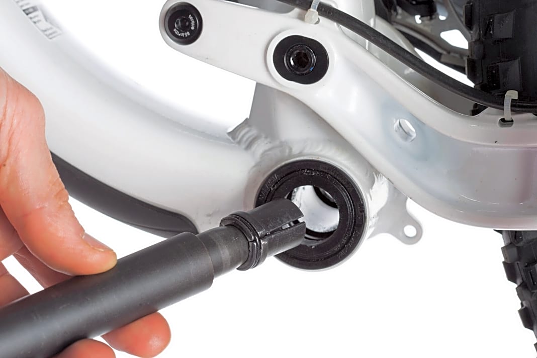 Service: So tauschen Sie Pressfit-Lager richtig | BIKE