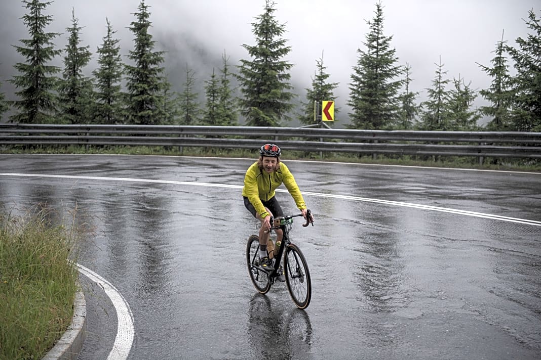 Der Kitzbuehler Radmarathon 2021 war nass.