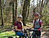 BIKE-Redakteurin Gitta Beimfohr (links) und

 Testfahrerin Laura Merk waren sichtlich angetan von der Leistung der neuen Frauen-Bikes. 