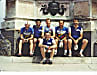 Wann immer es die Zeit zulässt, schwingt sich Wolfgang Renner (li.) zusammen mit Radkumpels in den Sattel. Dieses Bild entstand bei einer Toskana-Tour in den Achtzigern. Mit dabei: Eddy Merckx (2. v. li.) und Rallye-Ass Walter Röhrl (Mitte).