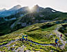 Auf dem Dach der Alpen läuft das so: Die Trails entlang der Gebirgskämme sind sensationell flowig. 