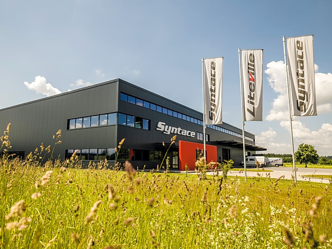 Nur ein paar hundert Meter von Kliebers alten Mühle entfernt steht die neue Hightech-Produktionshalle von Syntace und Liteville.