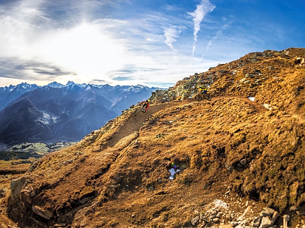 Berg-Paradies: Die Region Serfaus gehört mit 70 Liftanlagen und 212 Pistenkilometern zu den größten Skigebieten der Alpen. Doch auch im Sommer kann man hier Gas geben - Murmelbahnen wie diese und Traum-Panorama locken uns Biker in das Tal im Westen Österreichs.