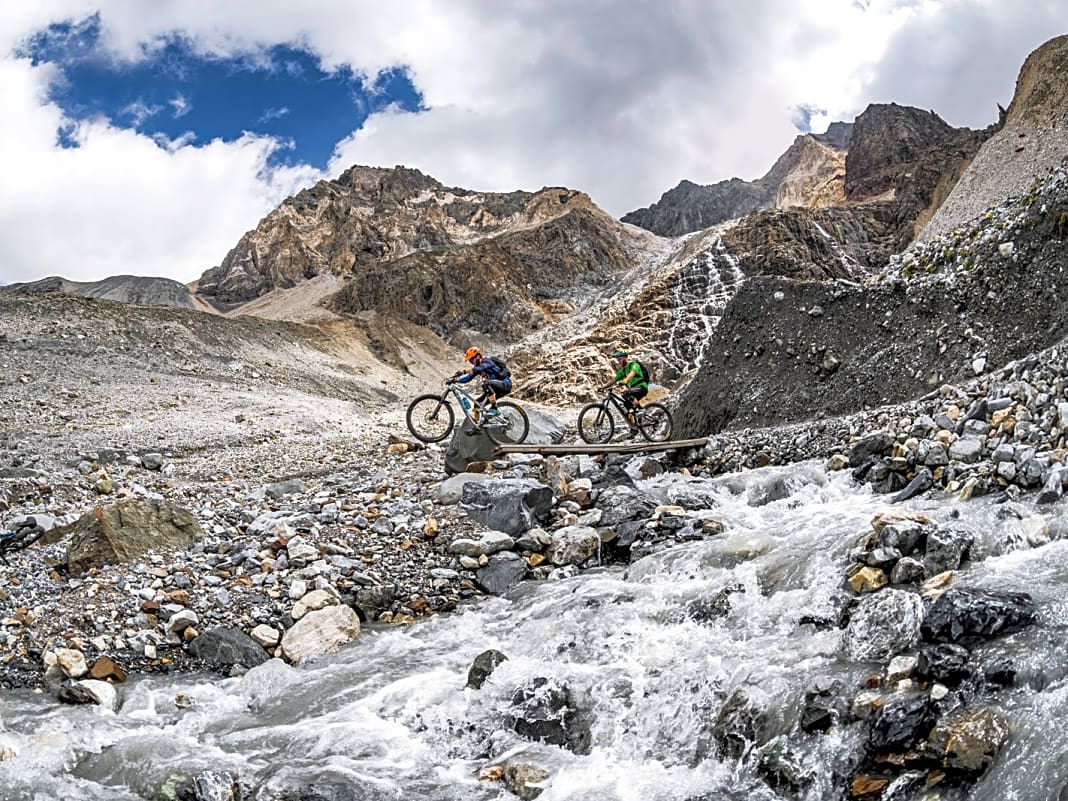 Wer weder körperliche Arbeit noch Abenteuer scheut, wird im Val Zebrù mit einer alpinen Abfahrt sondergleichen belohnt.