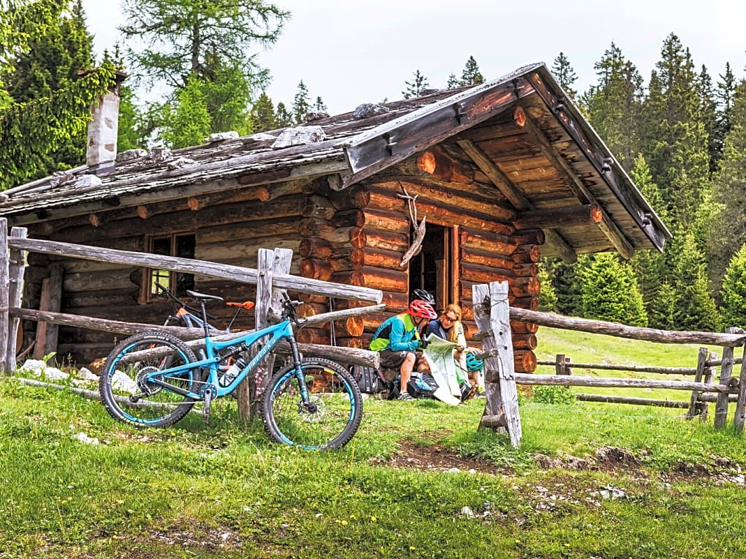 Ob die nächsten zwei Kilometer Trail zur Till-Hütte fahrbar sind, hängt von der Fahrtechnik ab. 