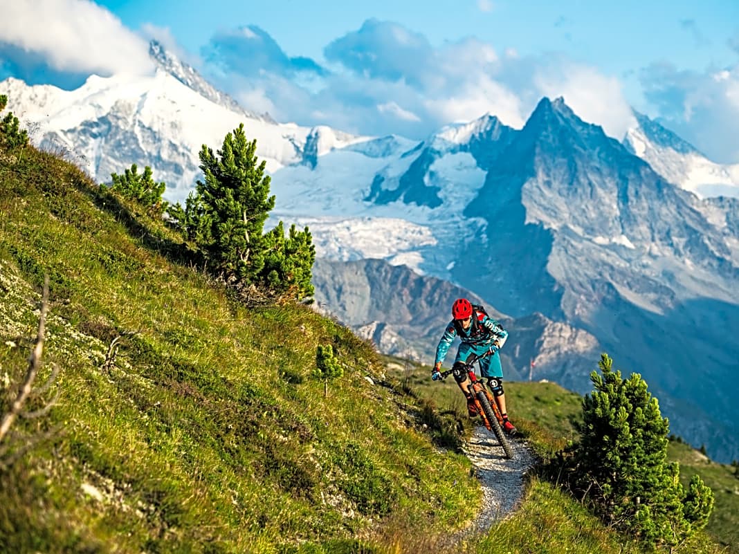 Nirgends drängeln sich die Viertausender so dicht, wie südlich des Genfersees. Und um die Gipfel ranken sich die vielleicht besten Trails der Alpen.