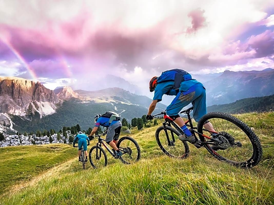 Test 2019: All Mountain Bikes bis 3000 Euro