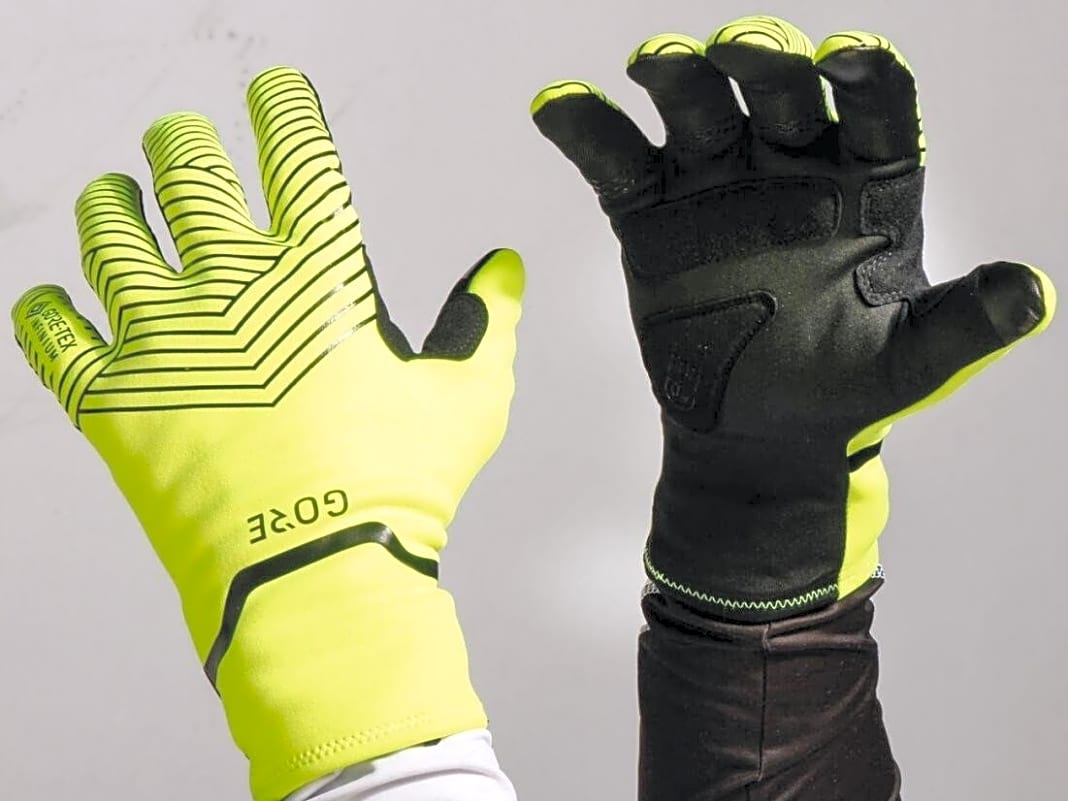 Gore Wear C3 GT Infinium Stretch Mid Gloves 